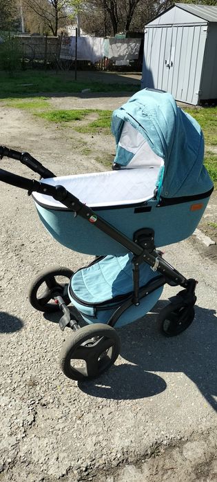 Продам коляску Safari