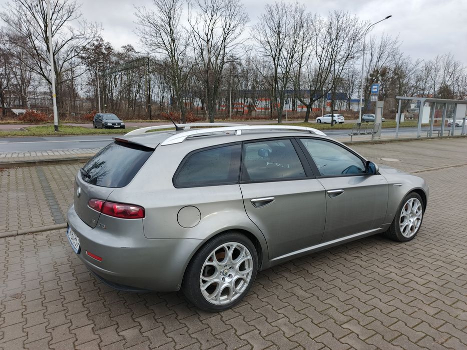 Alfa Romeo 159 Skóry Alu Felgi 18 NAVI Tempomat Zarejestrowany  Ładna