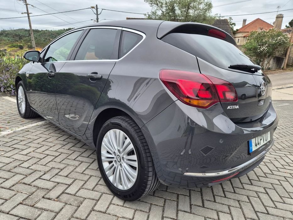 Opel Astra 1.6 CDTI Cosmo Start/Stop