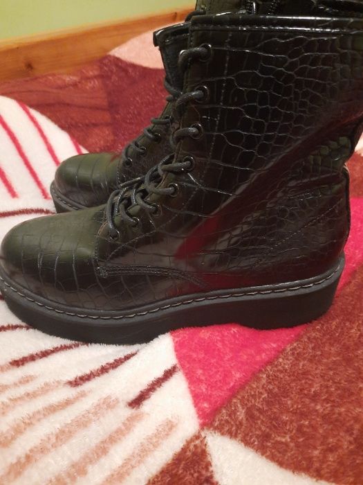 Okazja Nowa cena ! workery,sztyblety,bikery 39