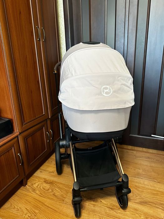 Продам Cybex Priam 4