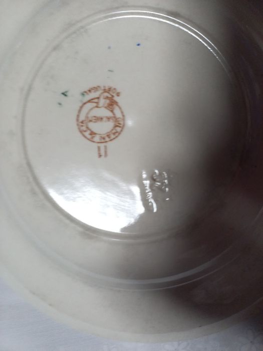 Conjunto de loiça antiga