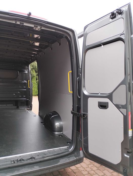 Zabudowa podłogi i ścian VW Crafter / MAN TGE L4H3