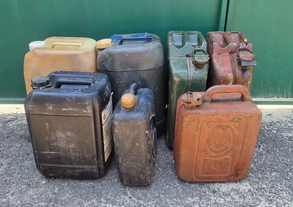 Каністра металева