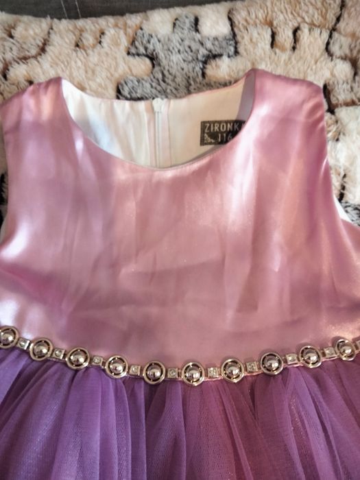 Продам святкове нарядне платтячко