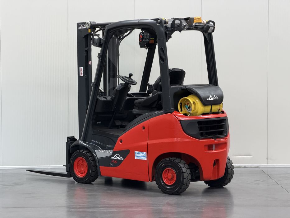 Empilhador Linde 1600Kg - Gás