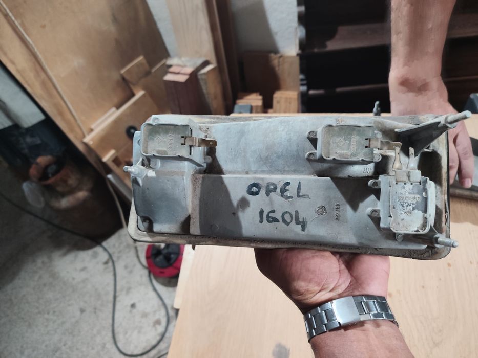 Farolim opel 1604