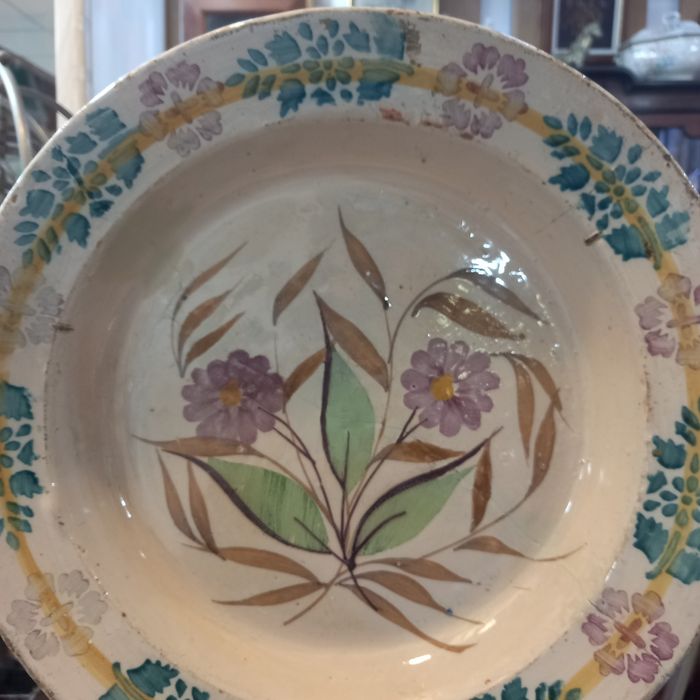 3 pratos grandes 34 a 36 cm faiança Portuguesa Séc.XIX