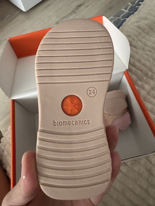 Босоніжки biomecanics