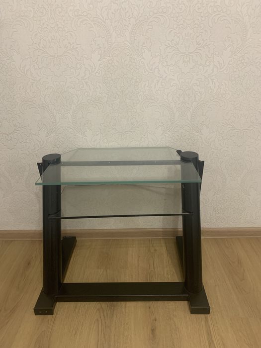 Тумба під телевізор металева