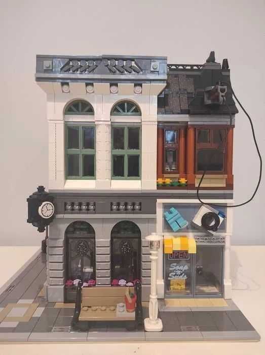 lego Creator Brick Bank