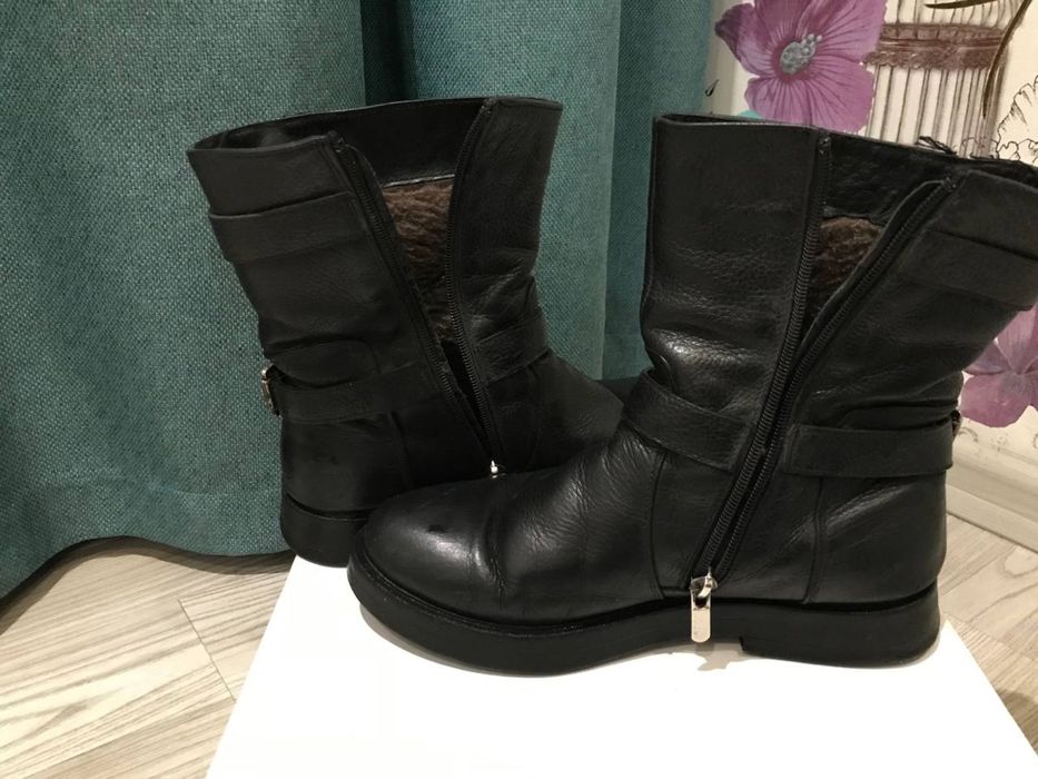 Кожаные ботинки