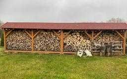 Drewutnia 2 części 5m na 1,65m w podstawie