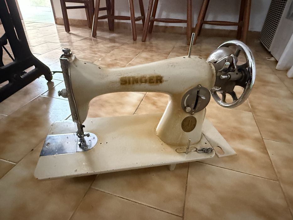 Maquina costura singer