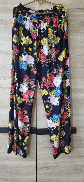 Letnie  kolorowe spodnie rozmiar 46