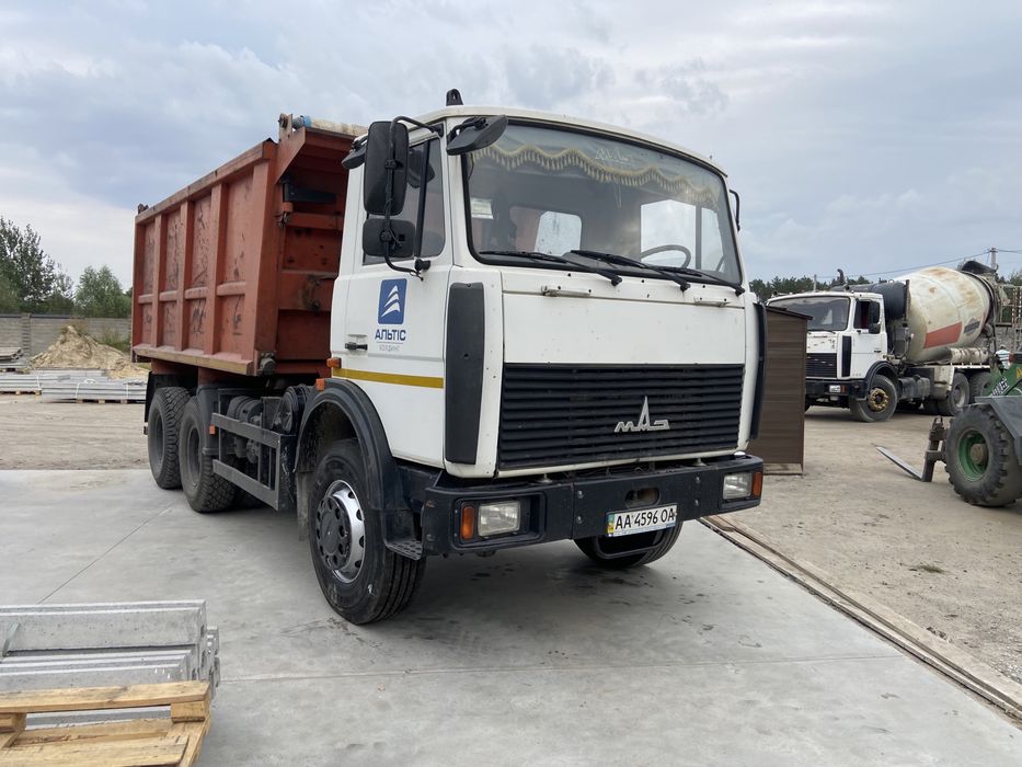 Маз самосвал 551605-271