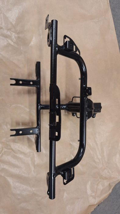 Stelaż czaszy honda xl 600v PD06 licznika lampy