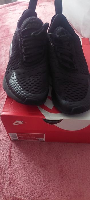 Sapatilhas marca Nike número 37.5