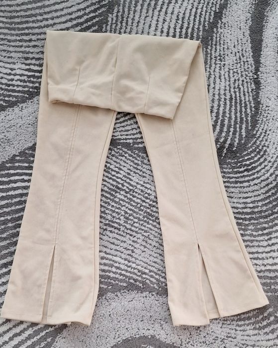 Legginsy, dzwony"Bershka".