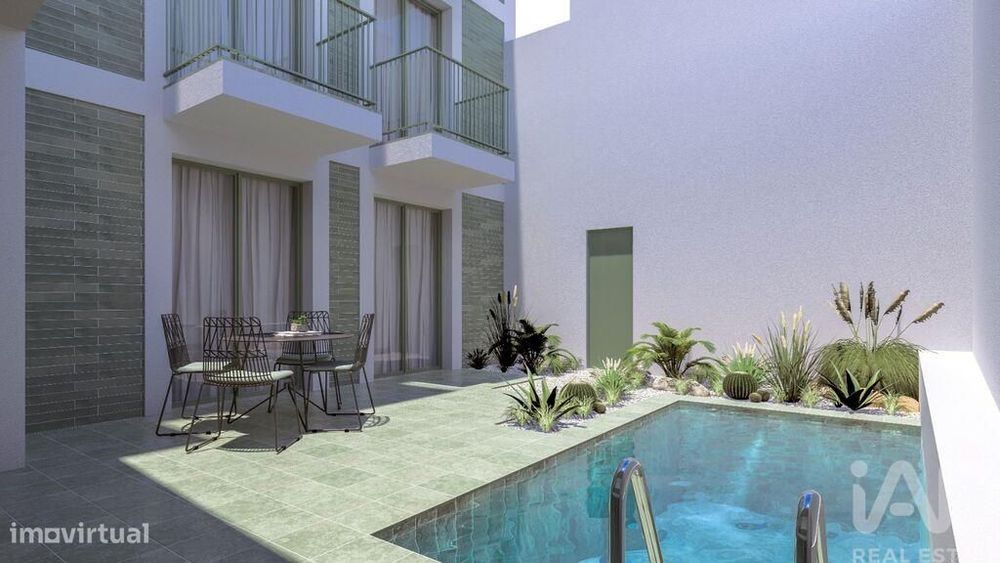 Moradia térrea T9 em Faro de 160 m2