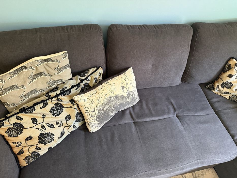 Sofa  cama 2,80 por 1,40 cinzento