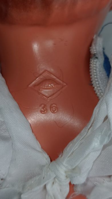 Starą piękna laleczka celuloidowa sygnatura Żółwik. 36 cm.