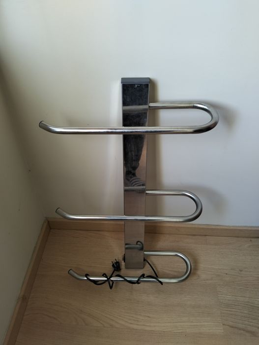 Toalheiro elétrico Junex