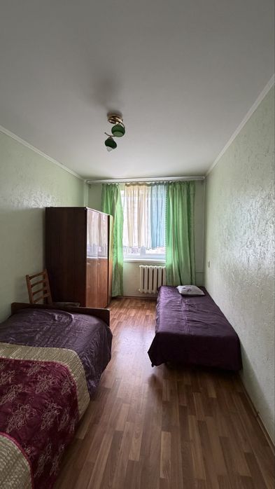 3к район рынка СКД (62кв) комнаты изолированы, не угловая, есть балкон