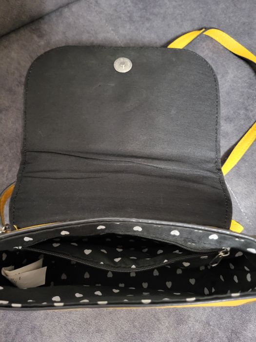 Musztardowa mała torebka