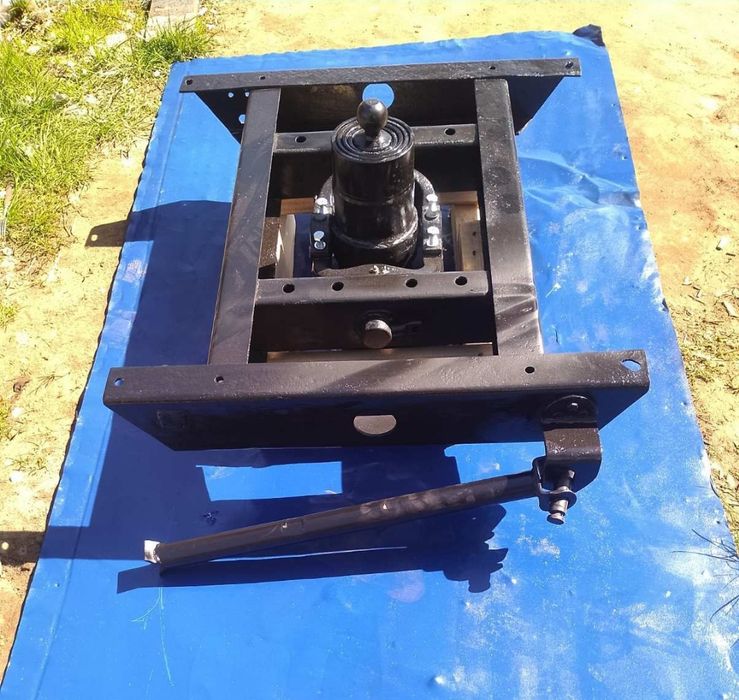 Циліндр Зіл 131 прицеп Газ53 гідроциліндр шток на саморобний трактор