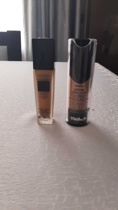 Podkład Kat Von D i Lancome teint idole ultra wear