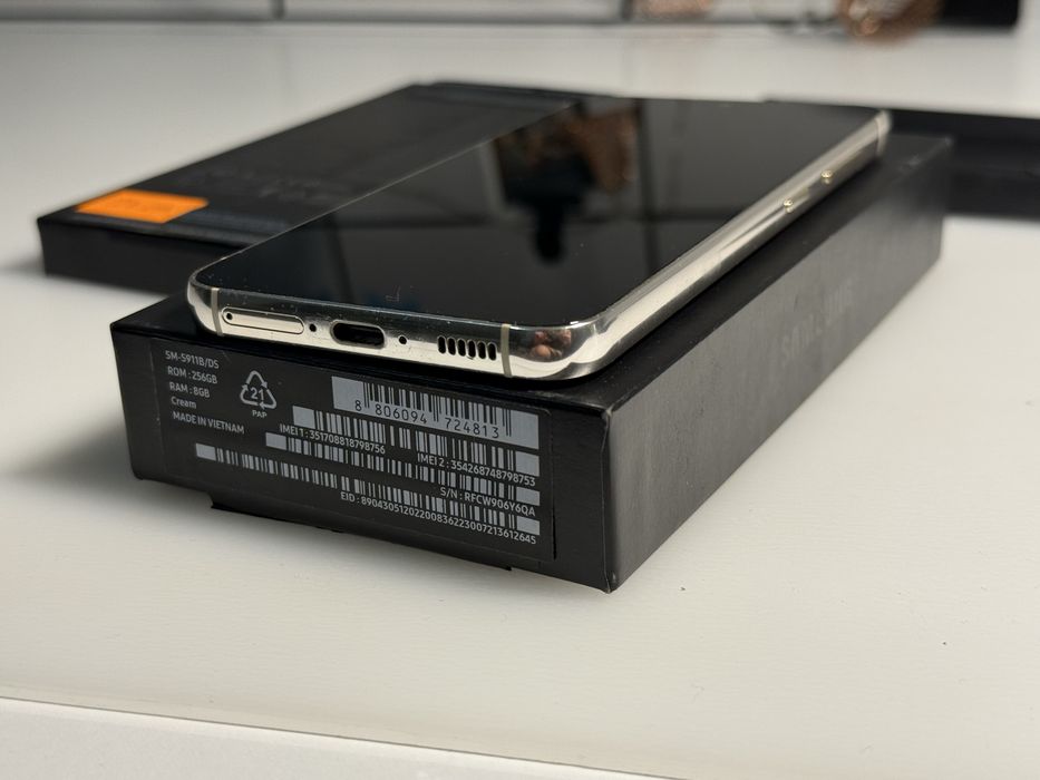 Samsung Galaxy S23 256GB biały