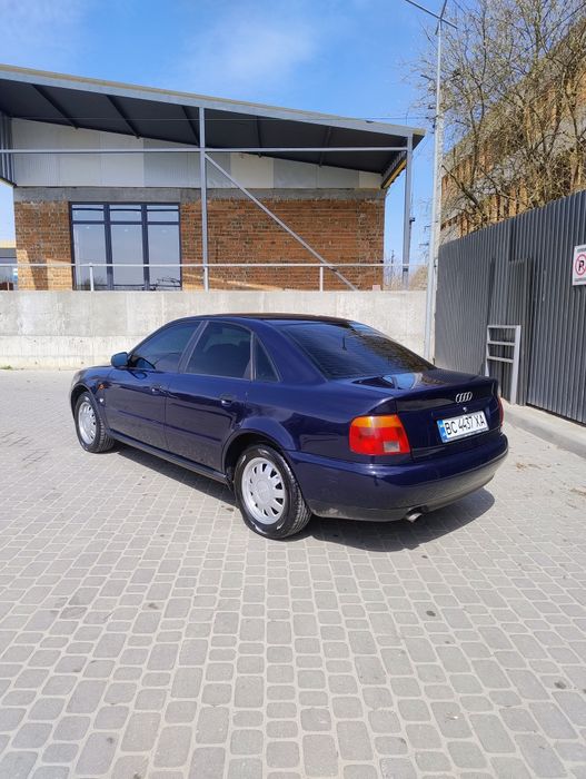 Продам Ауді А4Б5