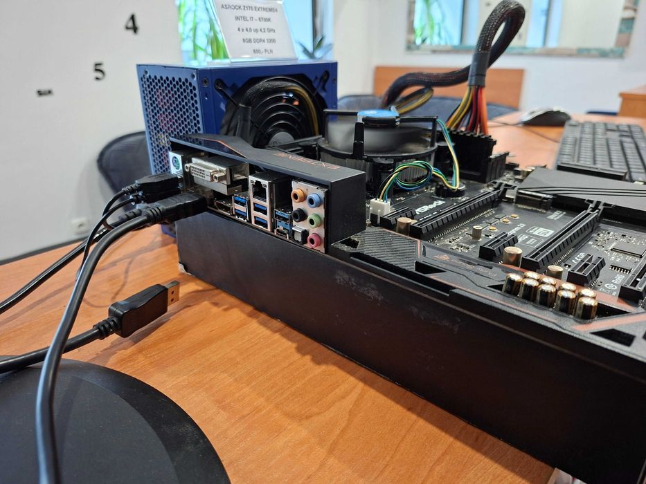 Płyta  AsRock Z170 Extreme4 + Intel I7-6700K + 8Gb DDR4 - REZERWACJA