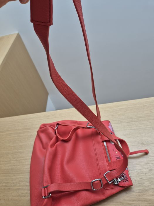 Mochila ou saco tira colo parfois