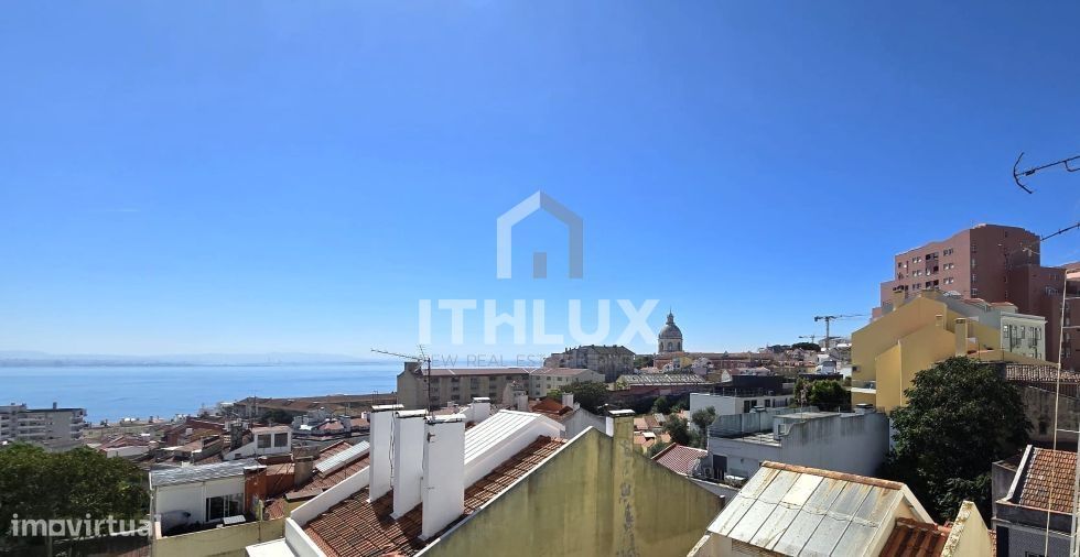 Apartamento T2 com 2 WC -Remodelado com vista rio na Graça