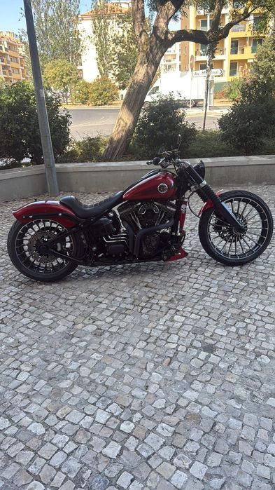 Harley-Davidson Breakout FXSB 2013 - Vermelha Personalizada - Única