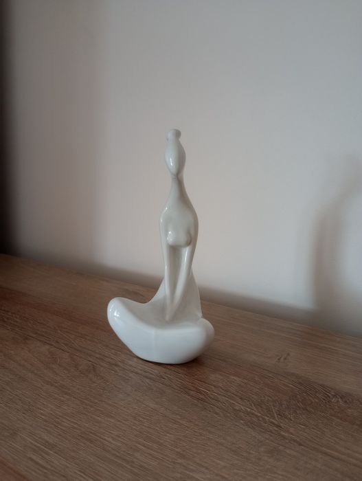 Figurka porcelanowa Sudanka Wałbrzych