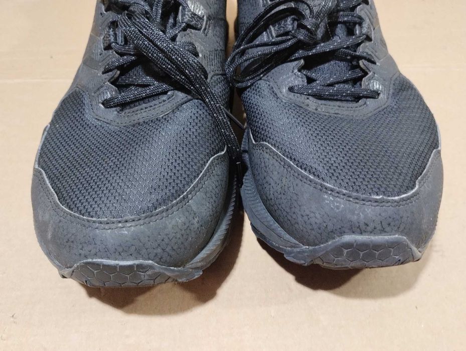 buty sportowe turystyczne Asics  46