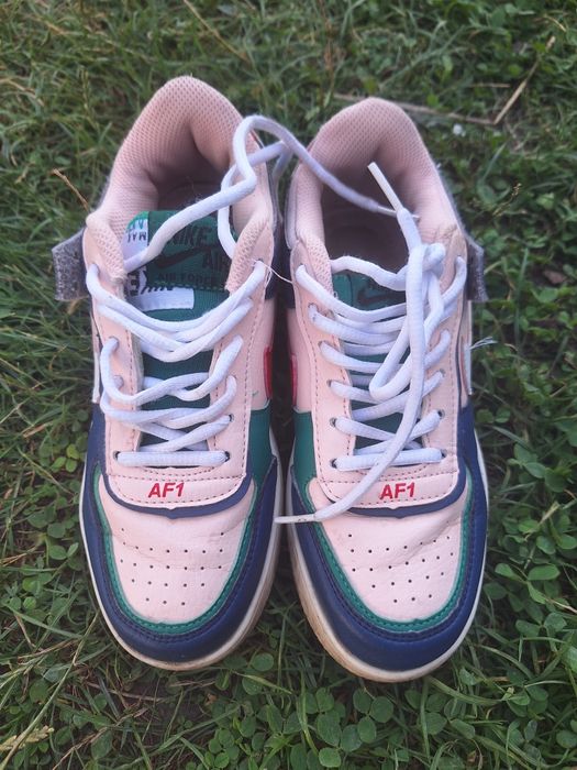 Продам кросівки Nike