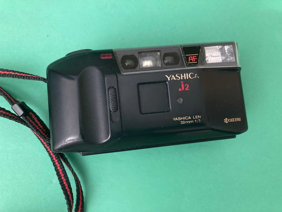 Máquina Fotográfica Vintage Yashica AF-J2 32 mm