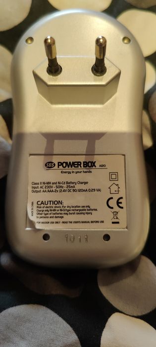 Carregador de pilhas SBS