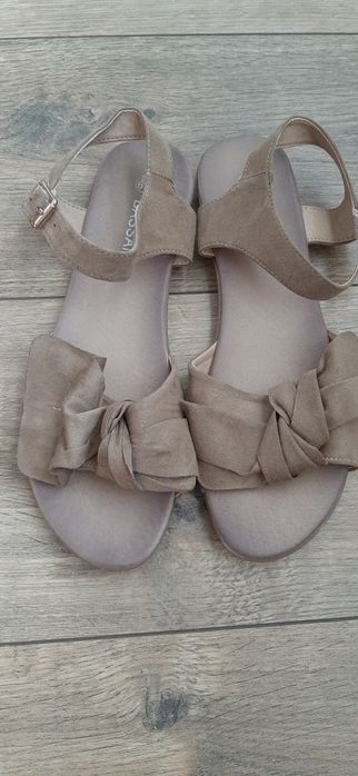 Sandały bassano rozm 39