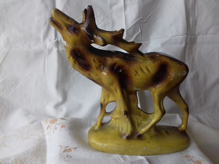 Jeleń, figurka gipsowa, antyk, gips, zabytek PRL