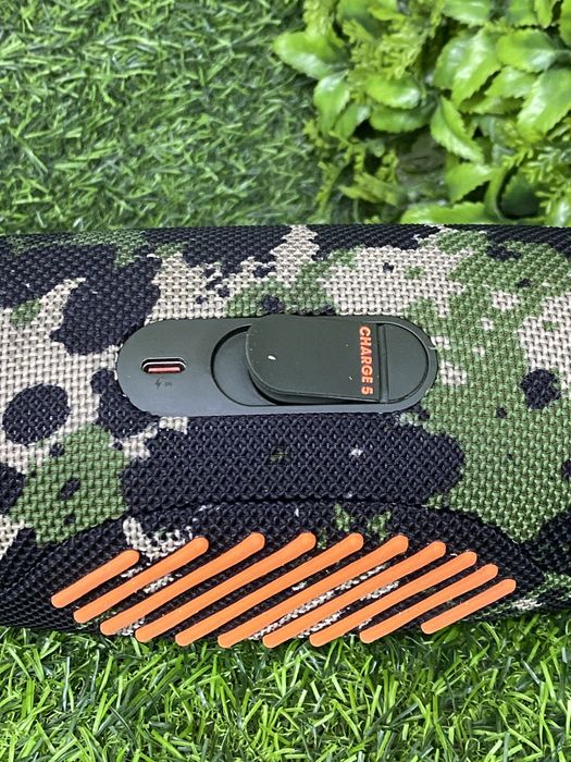 Акустична колонка JBL Charge 5