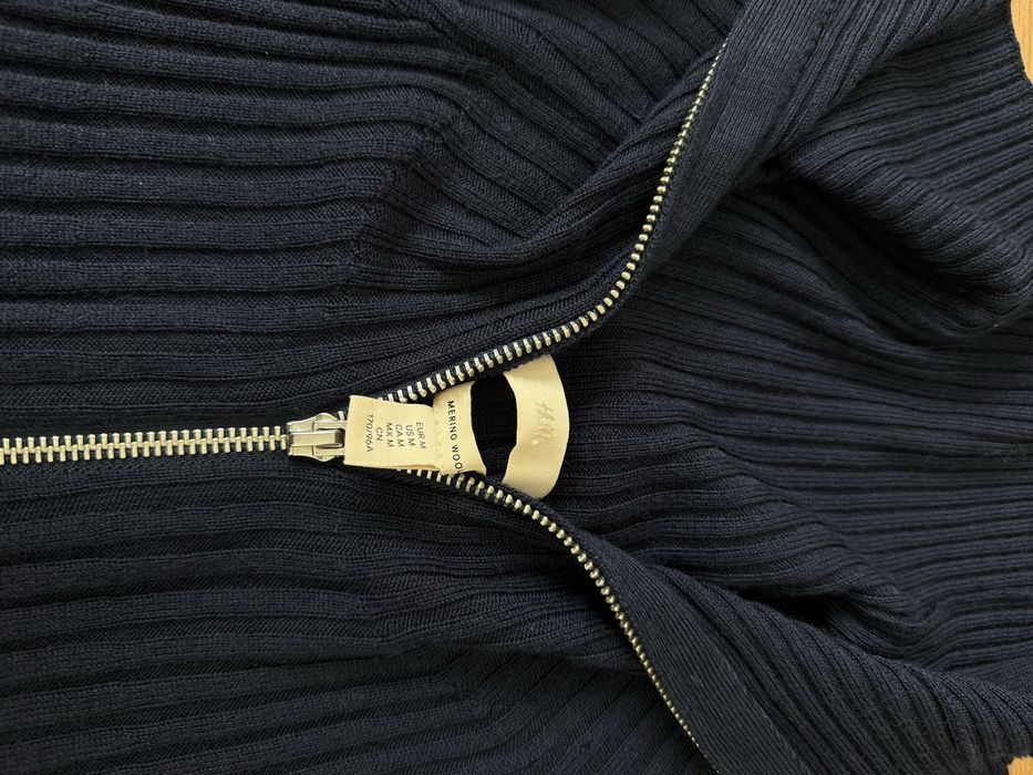 Sukienka z wełny marino 100%  Długa z golfem rozpinanym  h&m
