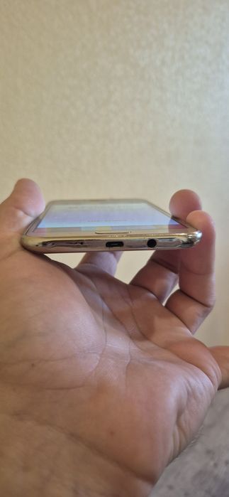 Samsung j7 neo хорошее состояние