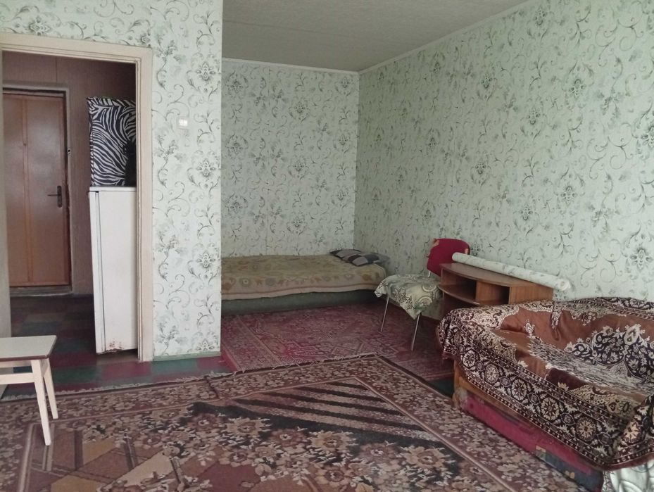 Сдам 1 комнатную квартиру пр. Кирова, Поля дом 20 центр