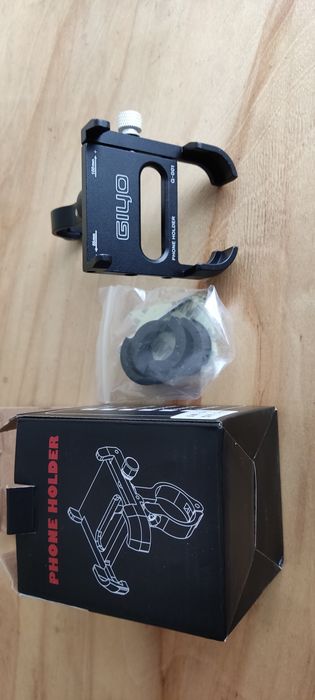 Тримач телефона чи смартфона на велосипед, самокат. Київ.