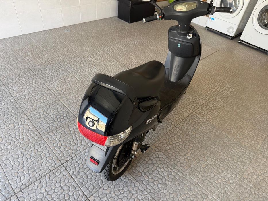Scooter Elétrica Nexon de 48V (Estilo Citadina / Sem Carta) – Excelente Estado